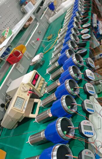 কেন যন্ত্রপাতি কারখানা ছেড়ে যাওয়ার আগে 